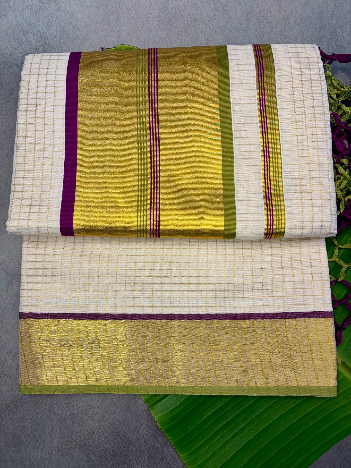 Micro Checks Pea Green & Violet Premium Kasavu Saree MJ139