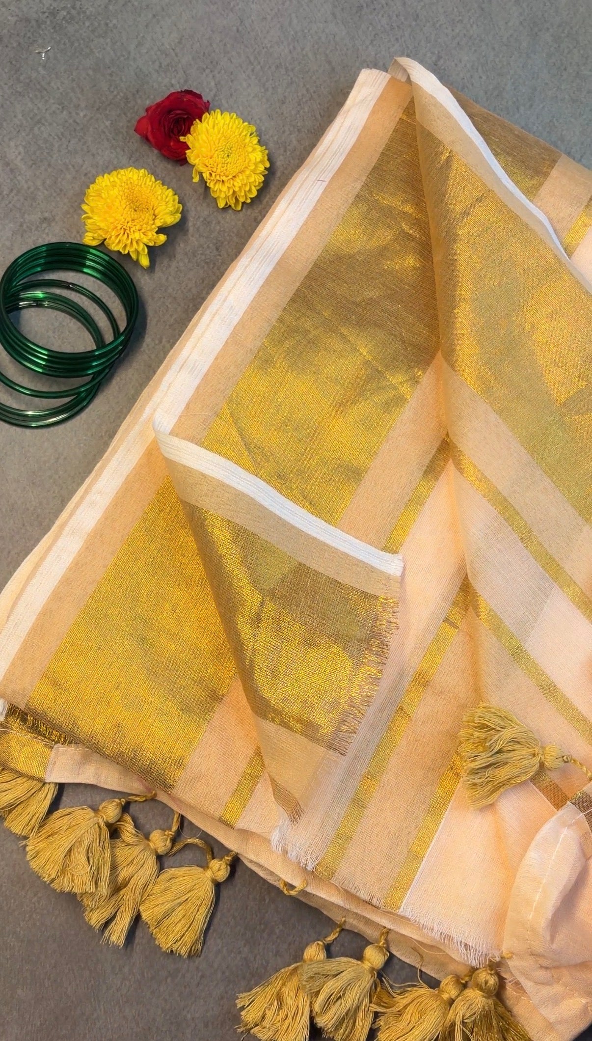 120 Count Mul Cotton Melon Beige Kerala Kasavu Saree with Classic Gold Zari Border MJ162
