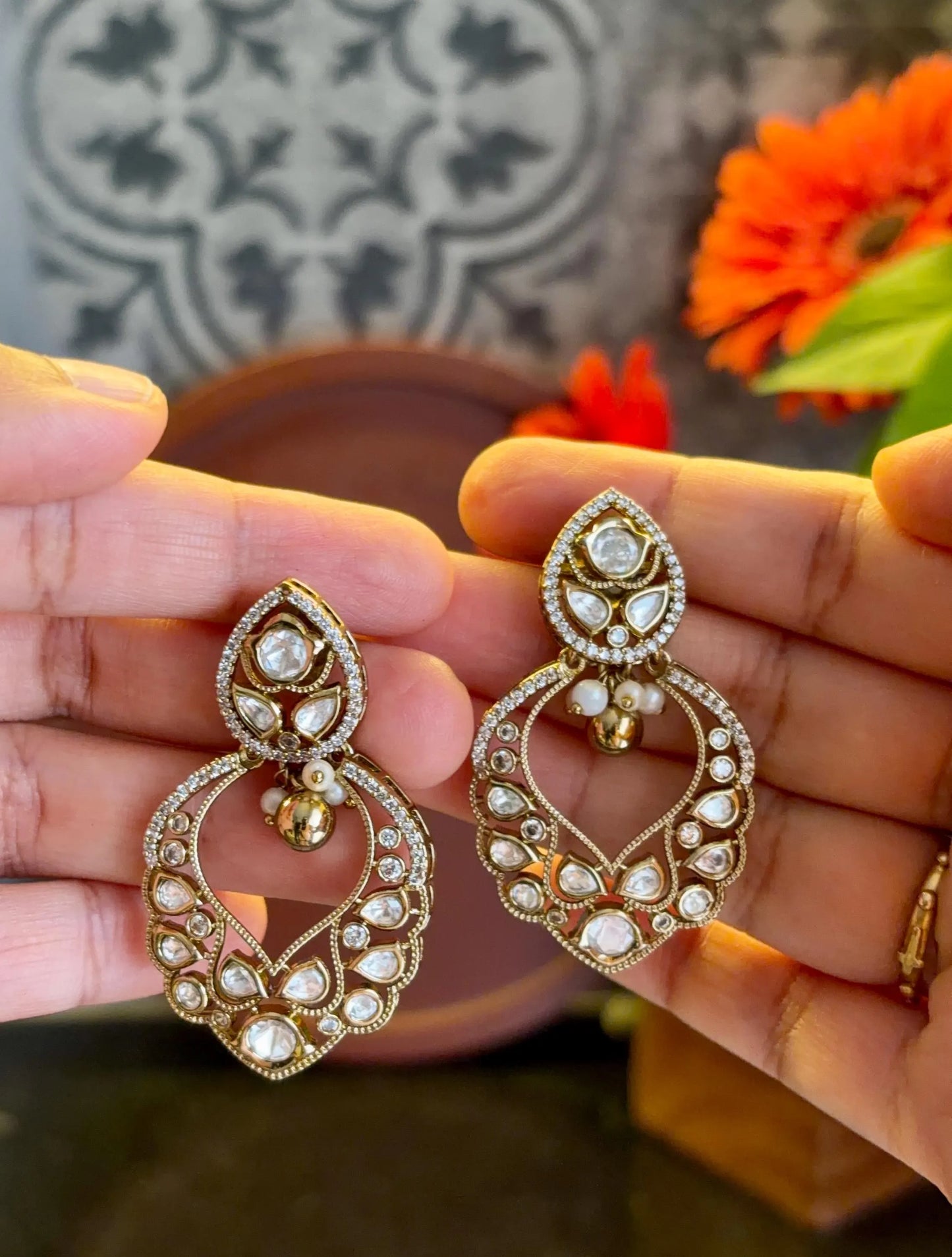 Aarohi Kundan Statement Earrings MJ122