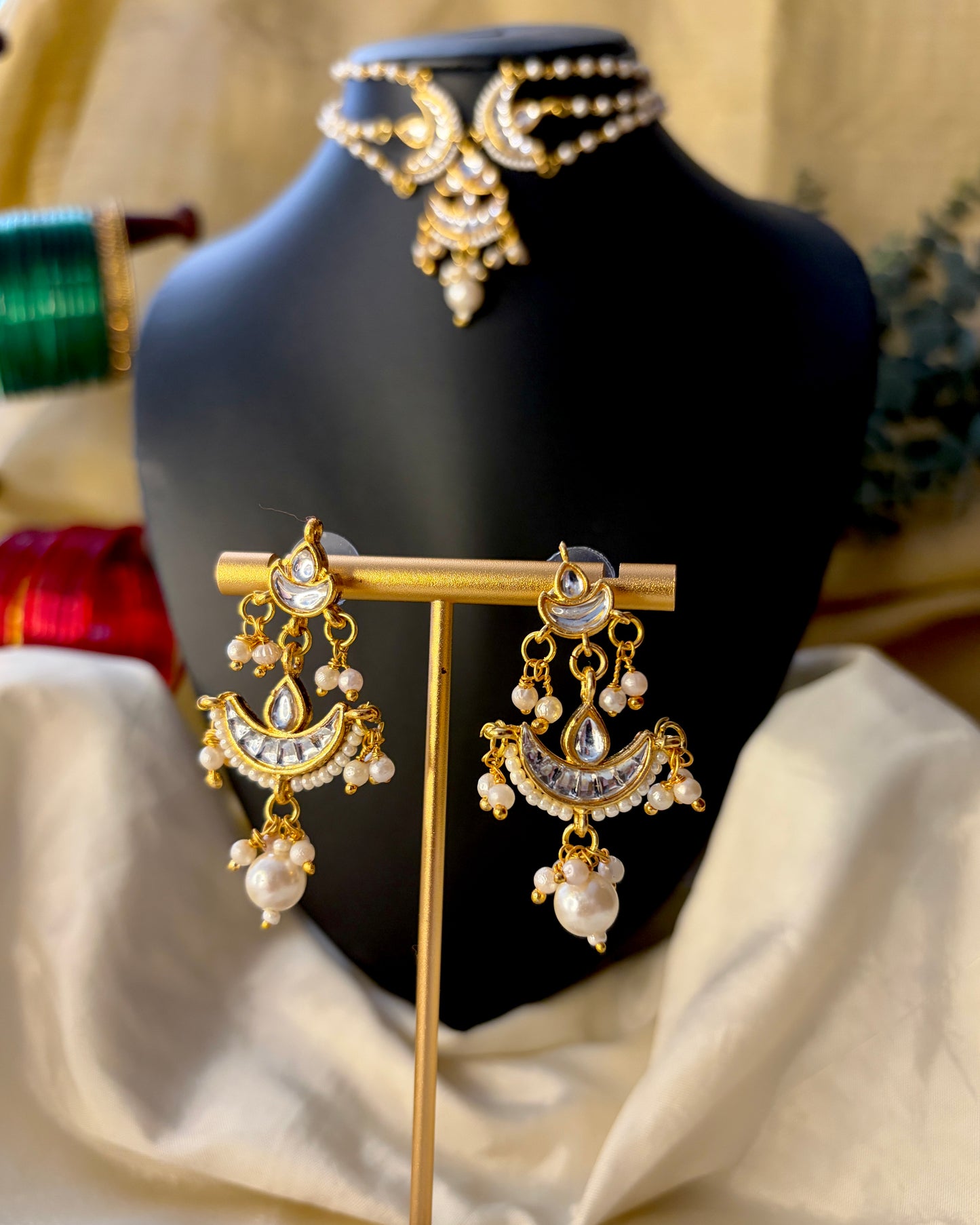 Kundan Pearl Choker with Matching Earrings MJ119
