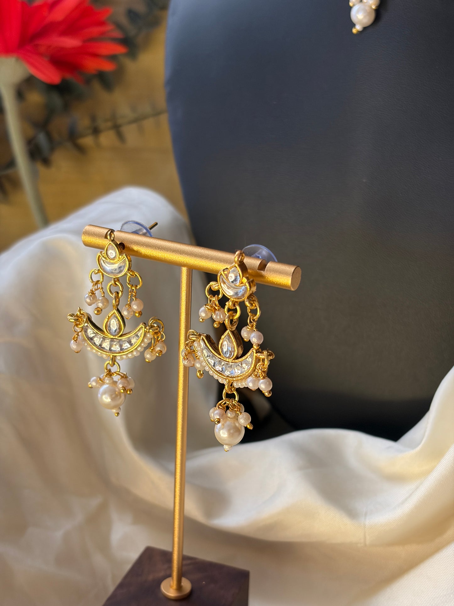 Kundan Pearl Choker with Matching Earrings MJ119