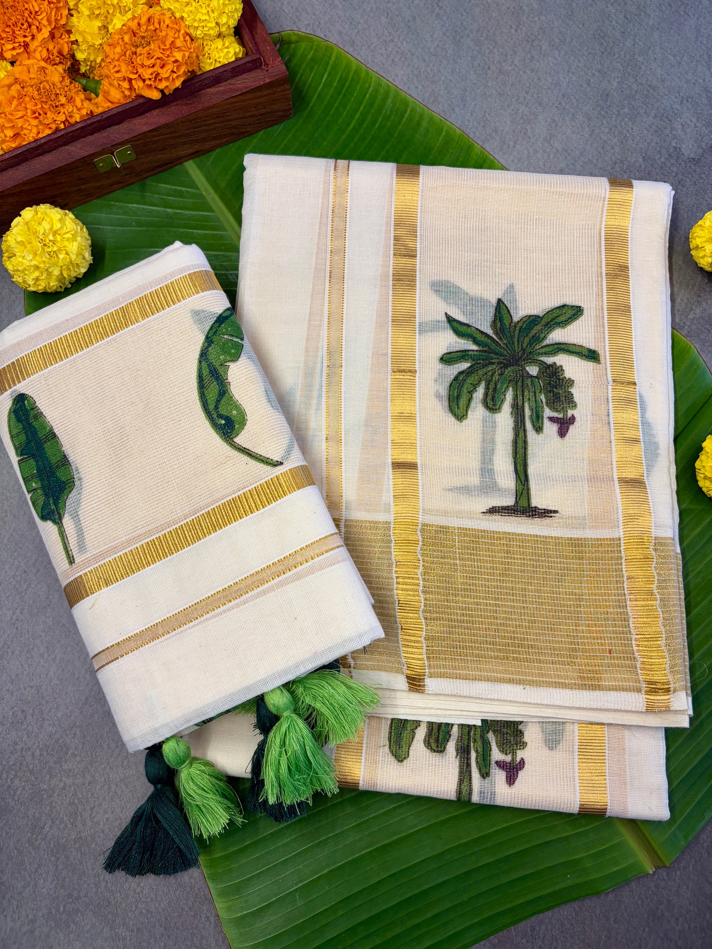 Banana Leaf Designer Kasavu Premium Cotton Setmundu MJ133