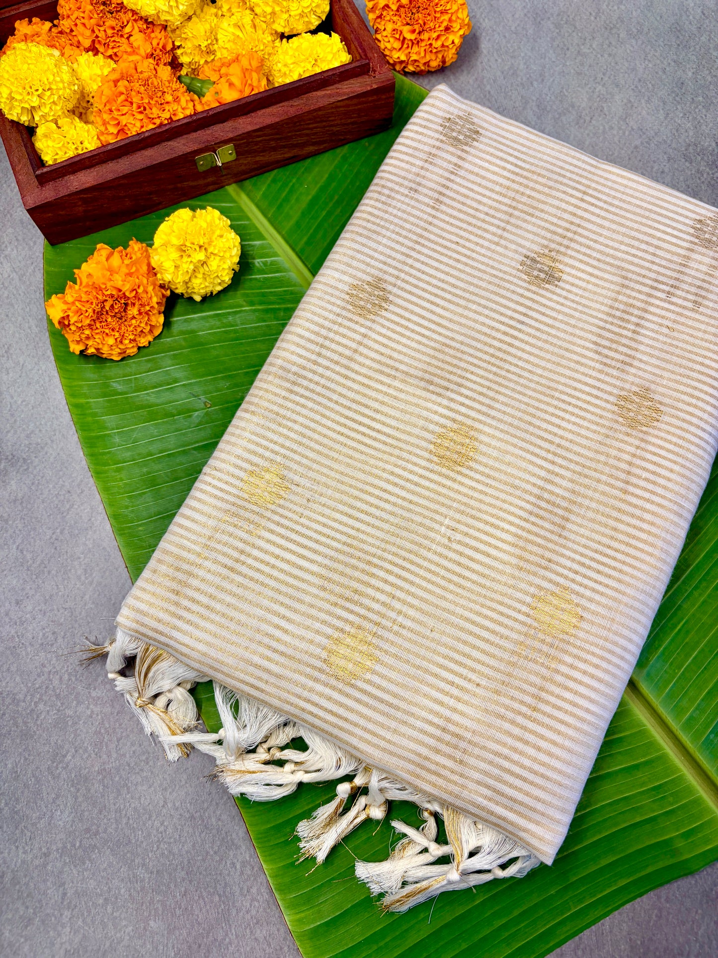 Kerala Kasavu Saree with Gold Butta & Tassels MJ147