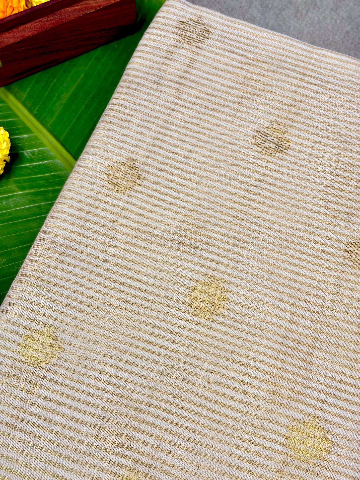 Kerala Kasavu Saree with Gold Butta & Tassels MJ147
