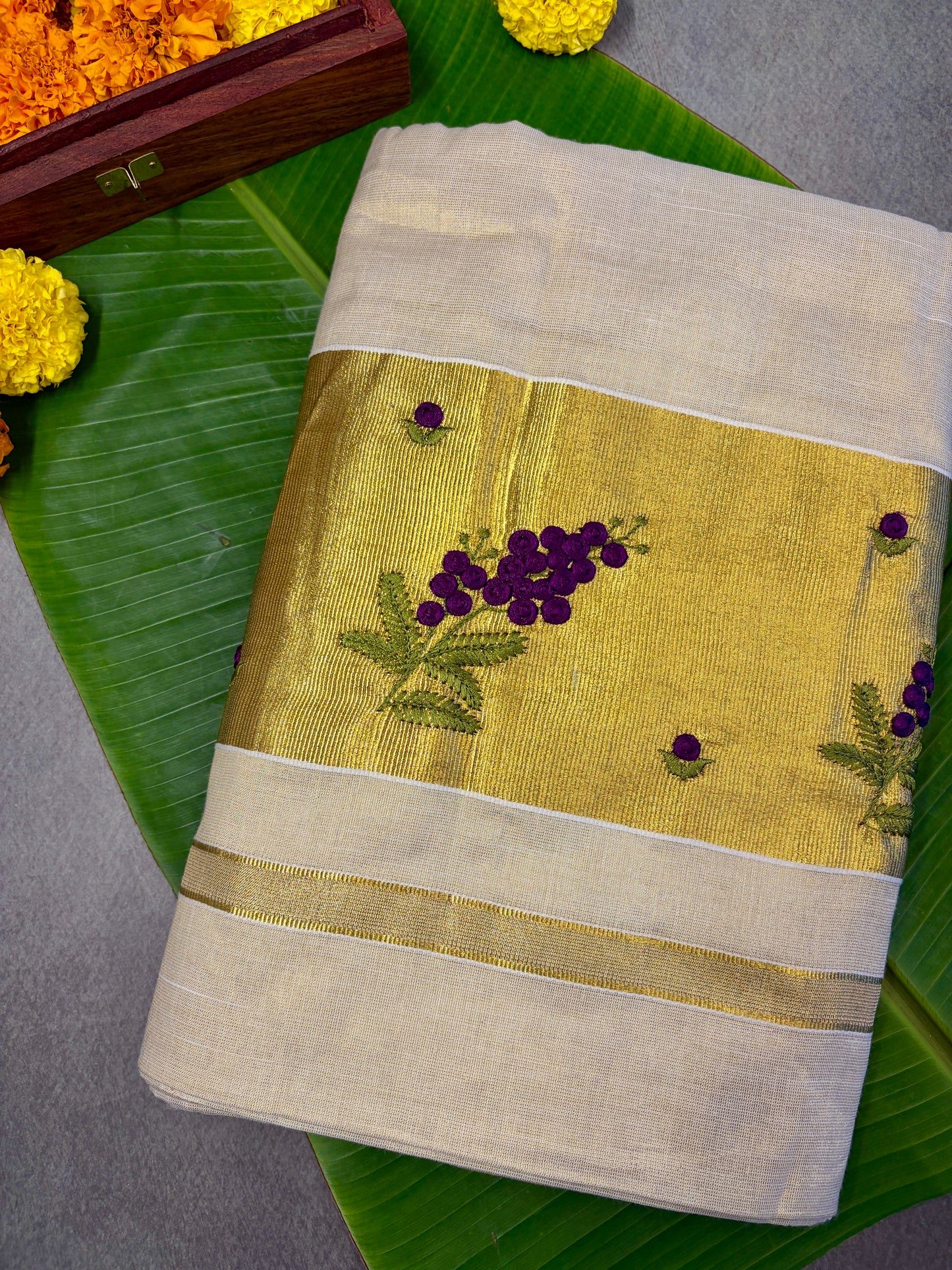 Flower Embroidery Tissue Kasavu Saree MJ148