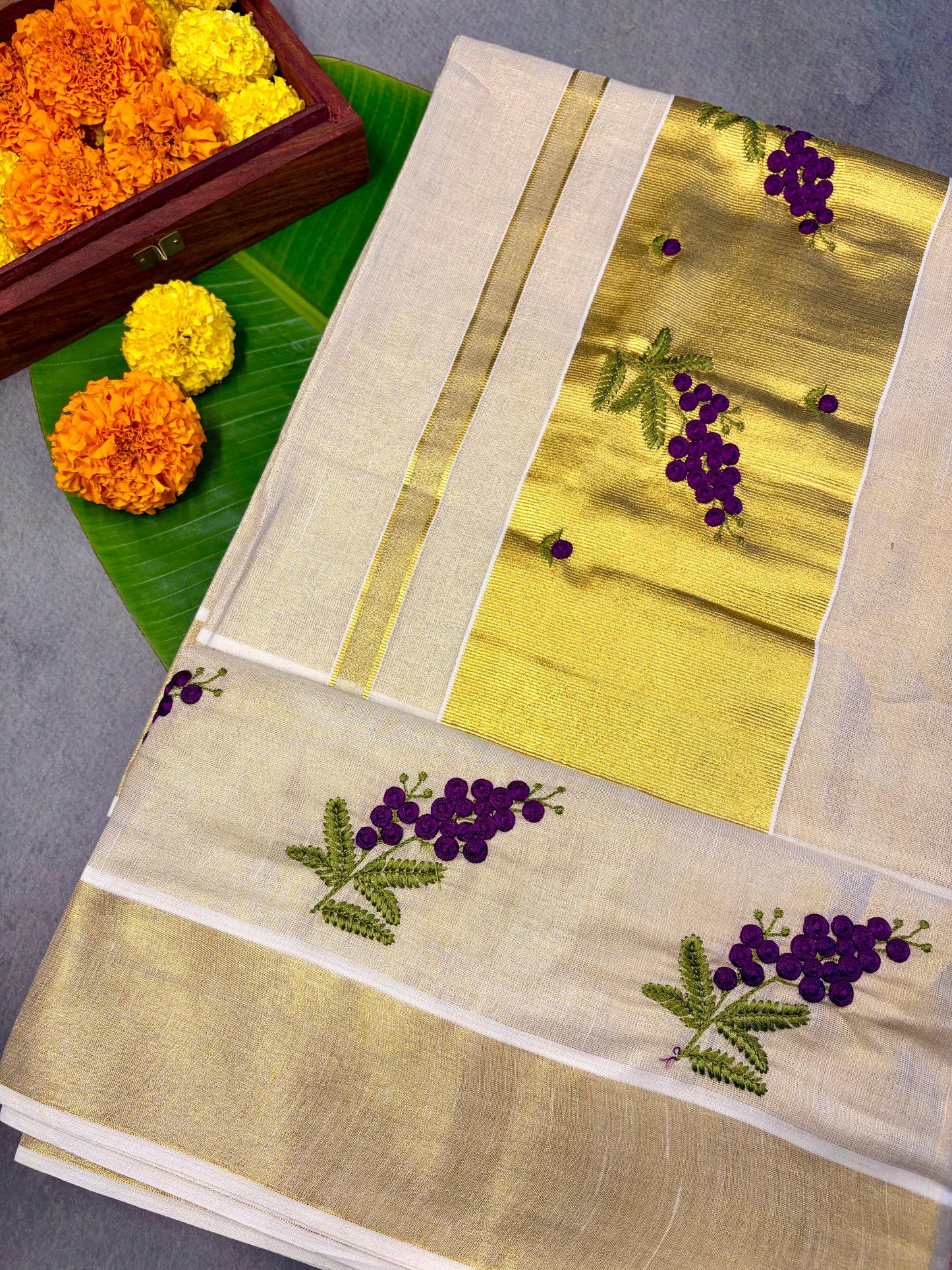 Flower Embroidery Tissue Kasavu Saree MJ148