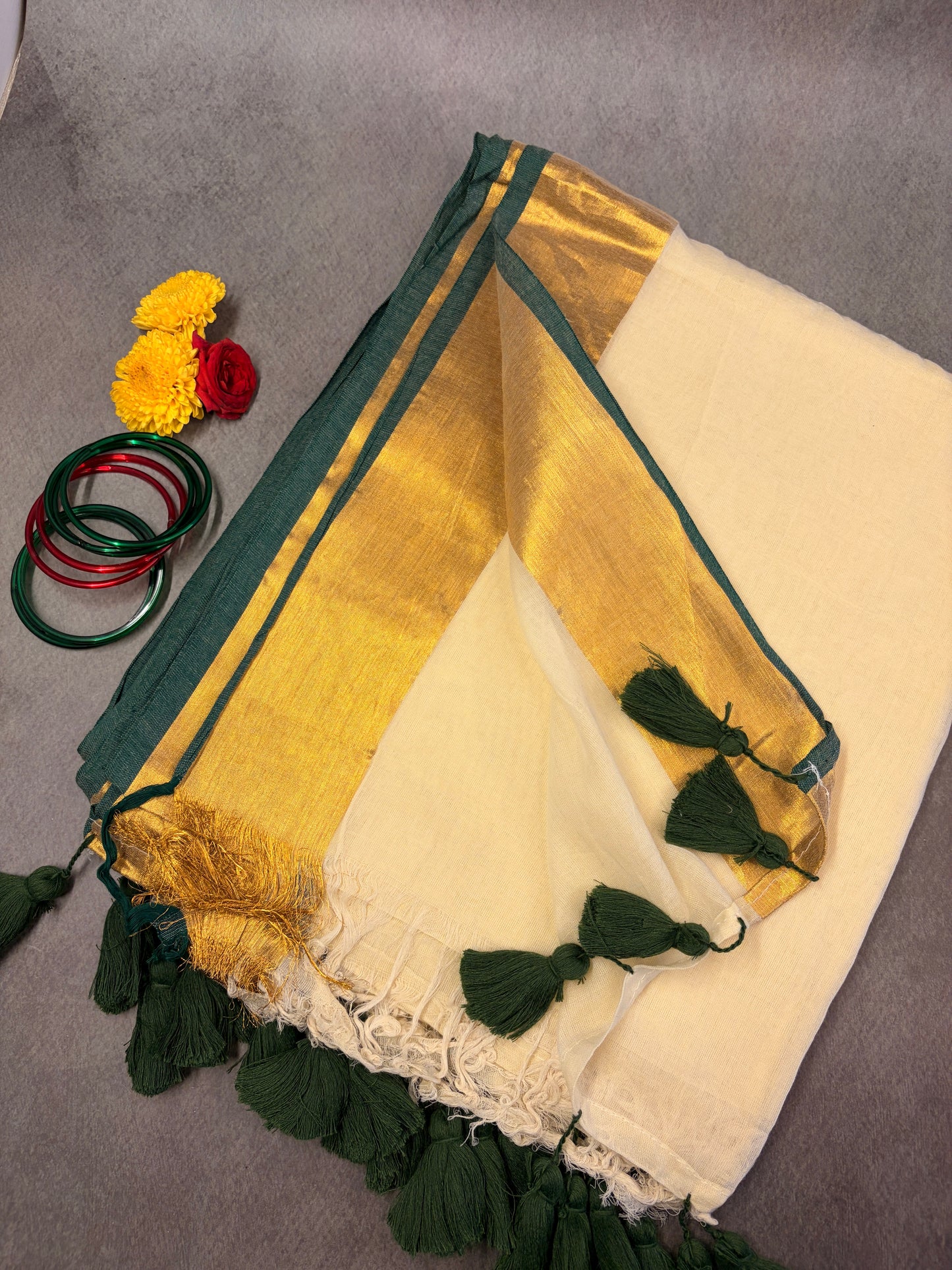 120 Count Mul Cotton Kerala Kasavu Saree with Green Zari Border MJ159