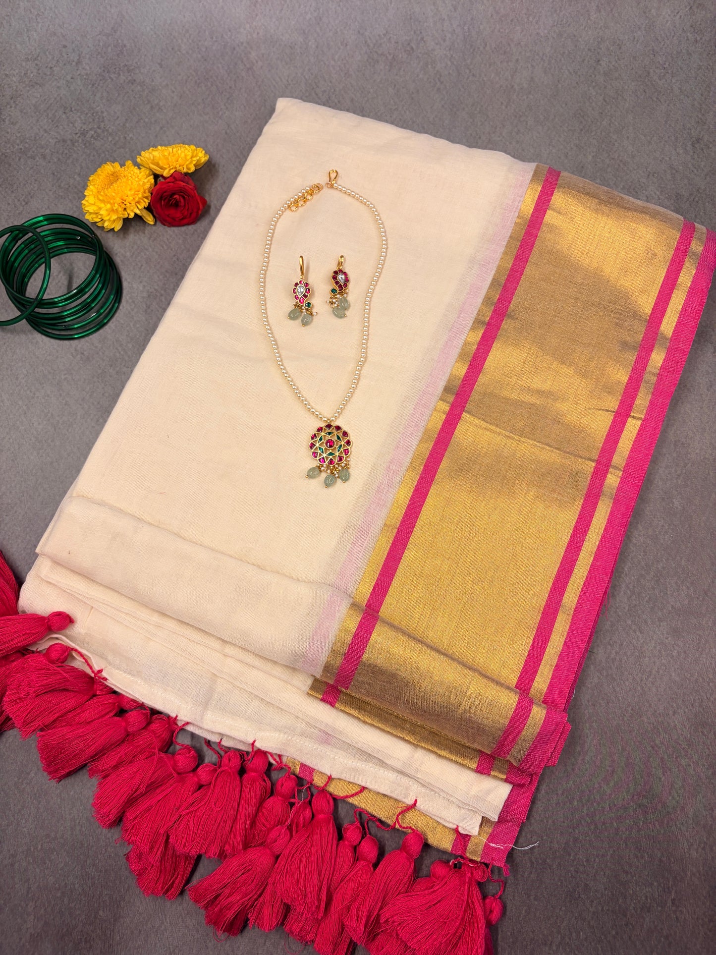 120 Count Mul Cotton Kerala Kasavu Saree with Pink Zari Border MJ160