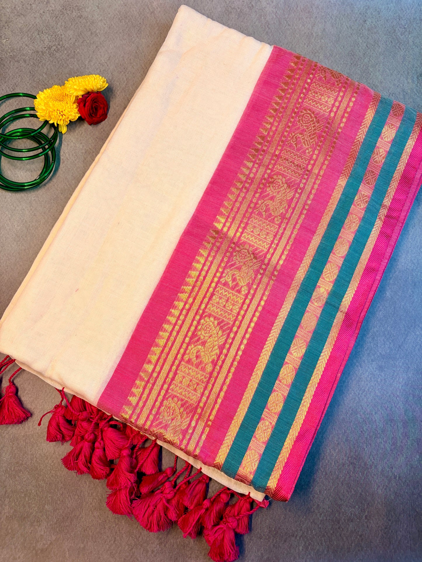 120 Count Mul Cotton Kerala Kasavu Saree with Pink Peacock Zari Border MJ161