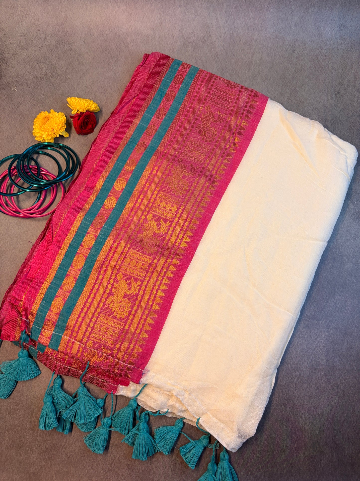 120 Count Mul Cotton Kerala Kasavu Saree with Pink Peacock Zari Border MJ161