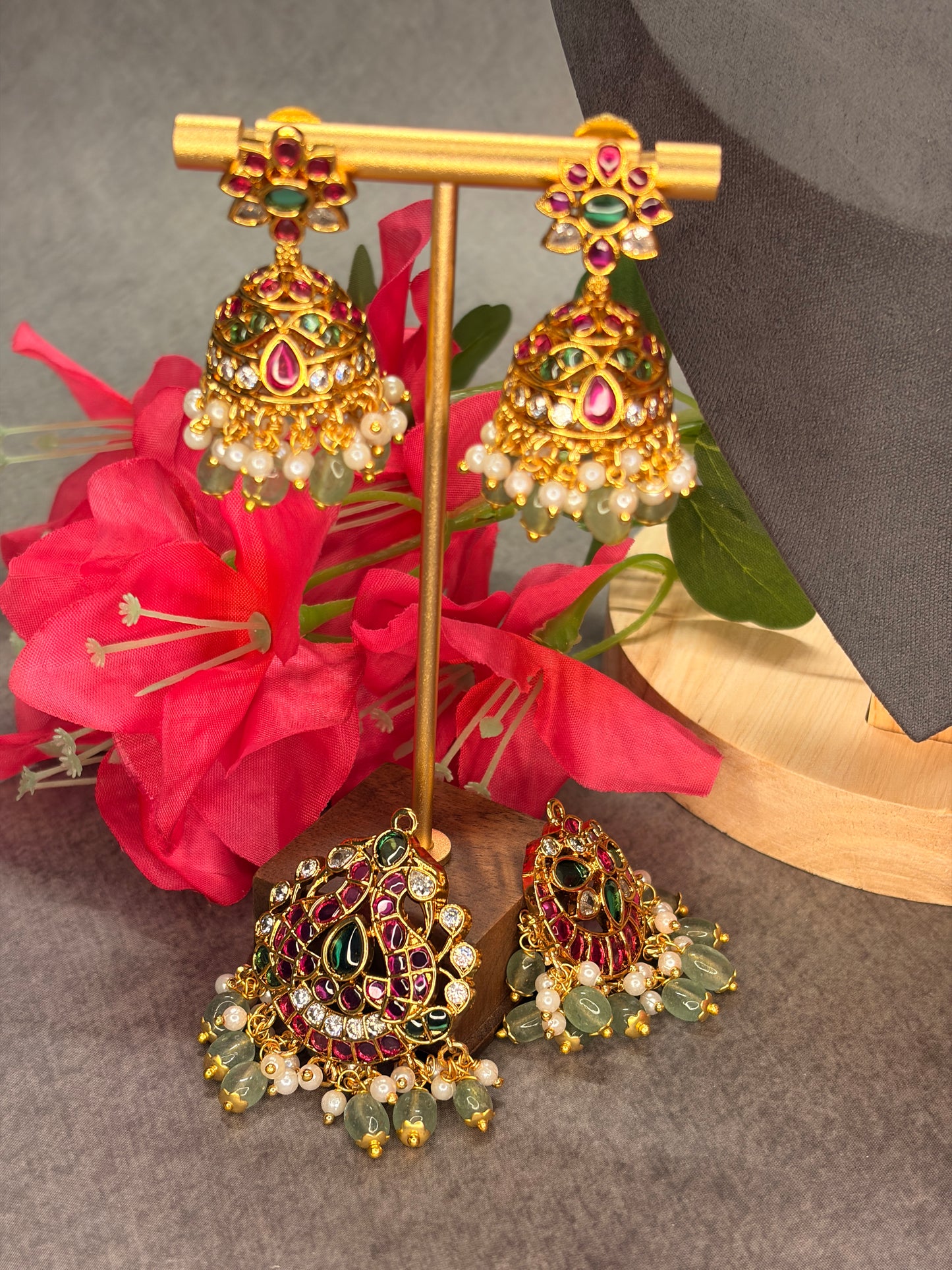 2-in-1 Matt Gold Jadau Kundan Necklace Set with Two Interchangeable Pendants MJ183
