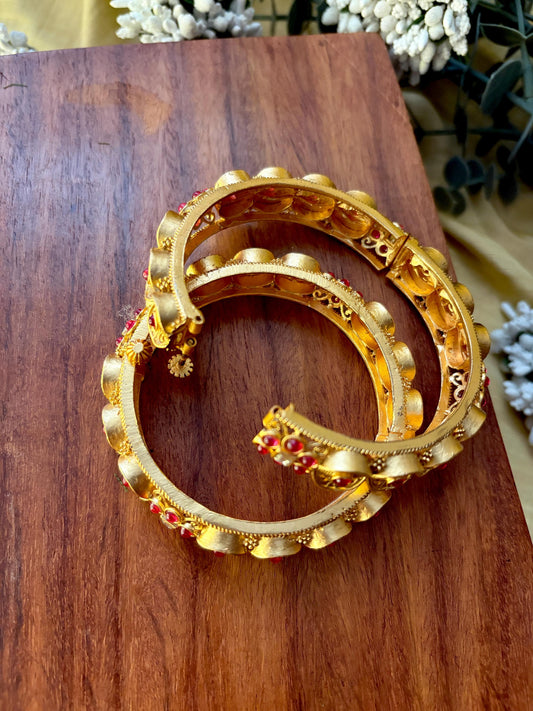 Antique Gold Kemp Bangles MJ106