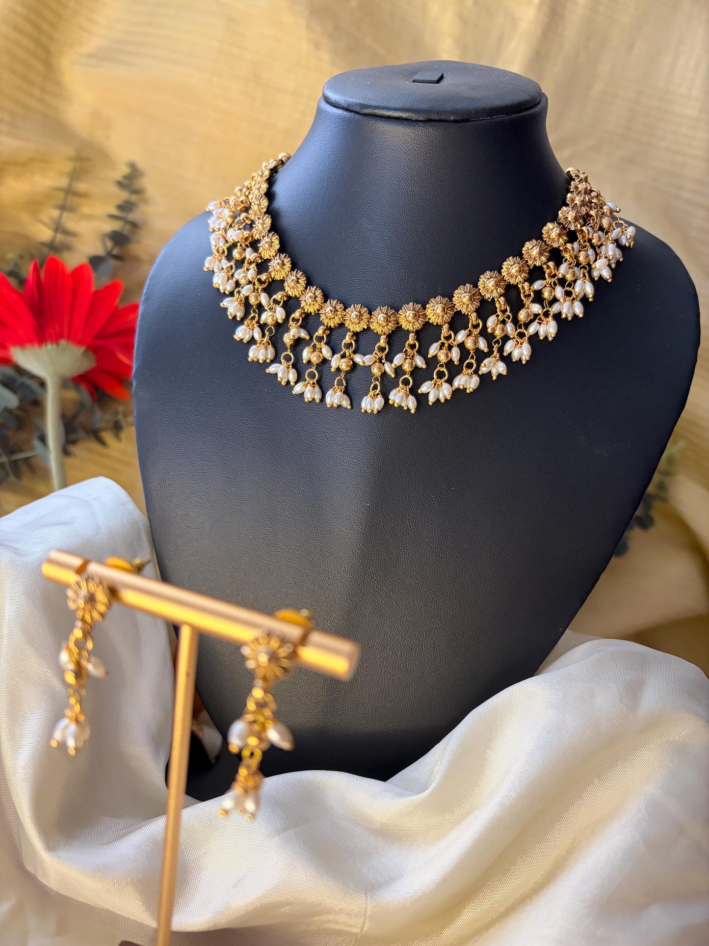 Floral Pearl Temple Choker Set MJ111
