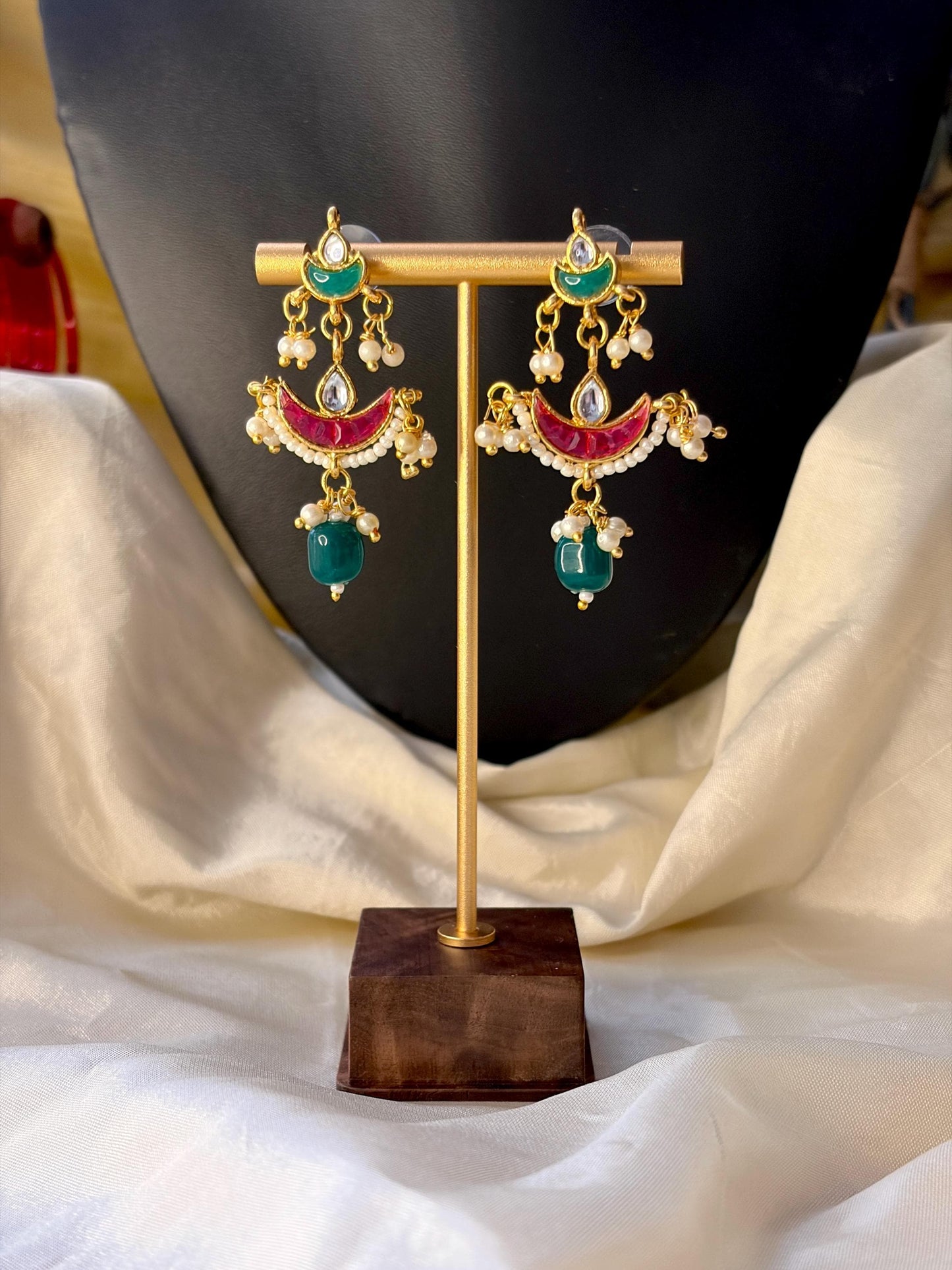 Kundan Pearl Choker with Matching Earrings MJ119
